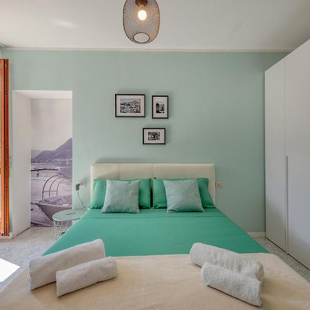 La Casa Del Pescatore تْشيرنوبيو المظهر الخارجي الصورة